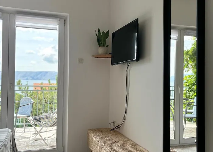 Alojamento de Acomodação e Pequeno-almoço Ema Novi Vinodolski