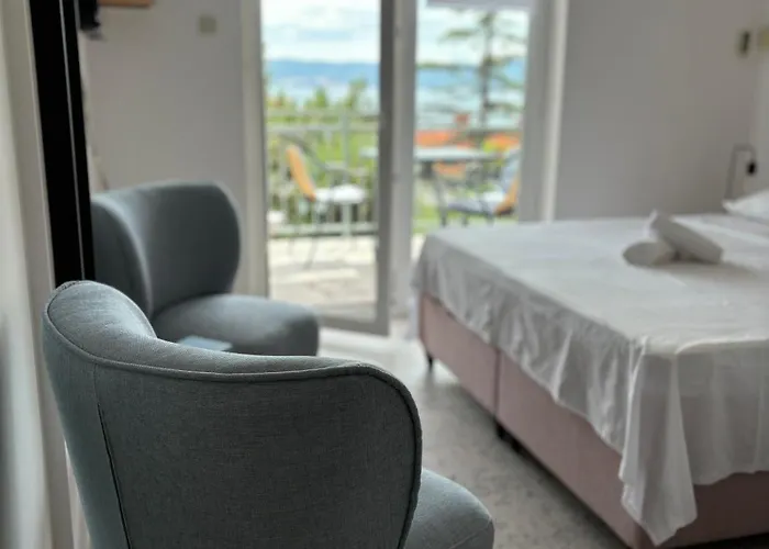 Ema 3* Novi Vinodolski