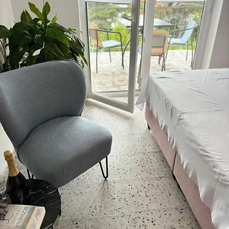 Ema Bed and breakfast