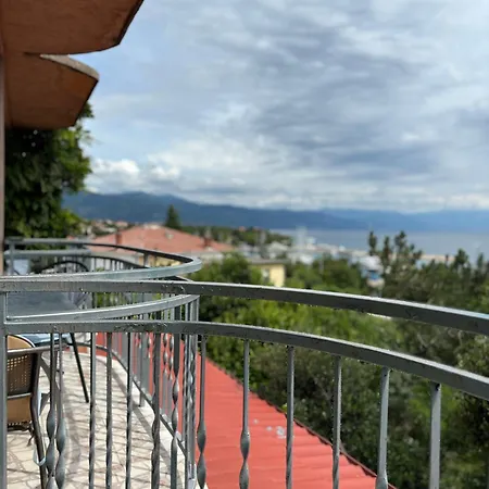 ベッド・アンド・ブレックファスト Ema