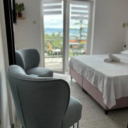 Ema 3* Novi Vinodolski