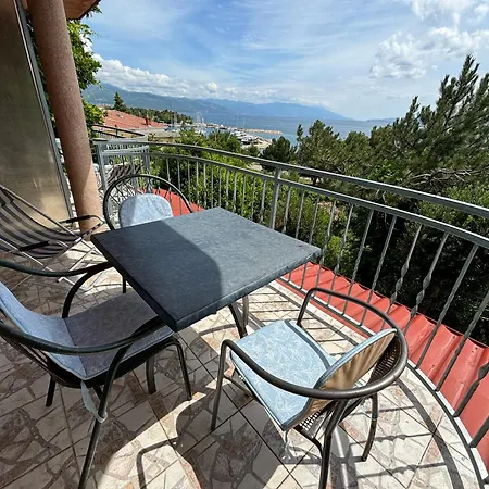 ベッド・アンド・ブレックファスト Ema