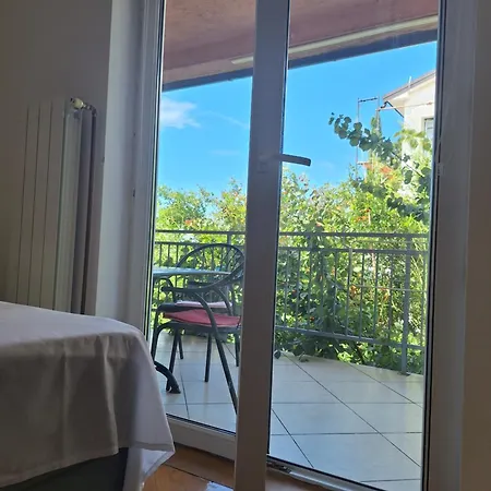Bed & Breakfast Ema 4*
