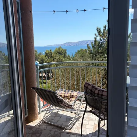 Bed & Breakfast Ema 4*