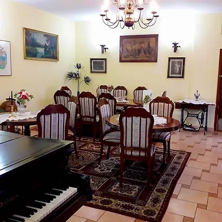 Ema Bed and breakfast