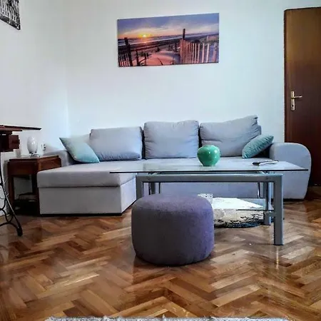 Ema 3* Novi Vinodolski