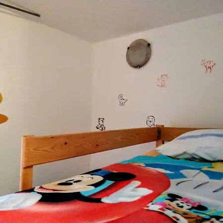 ベッド・アンド・ブレックファスト Ema