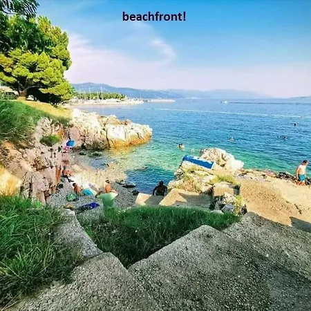 Ema ベッド・アンド・ブレックファスト