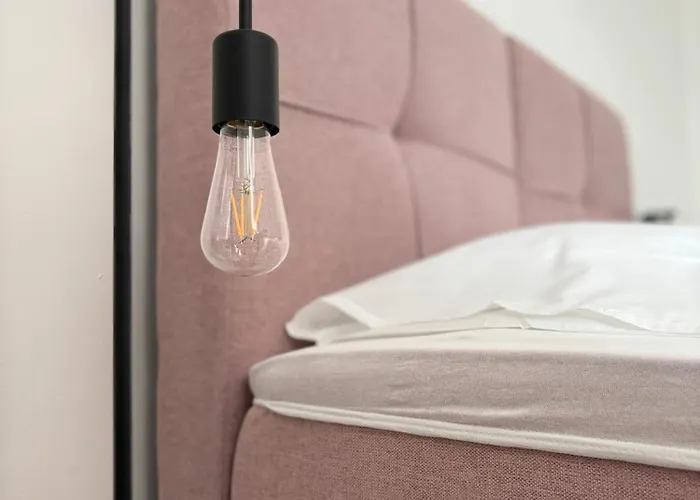 Ema ベッド・アンド・ブレックファスト 3*