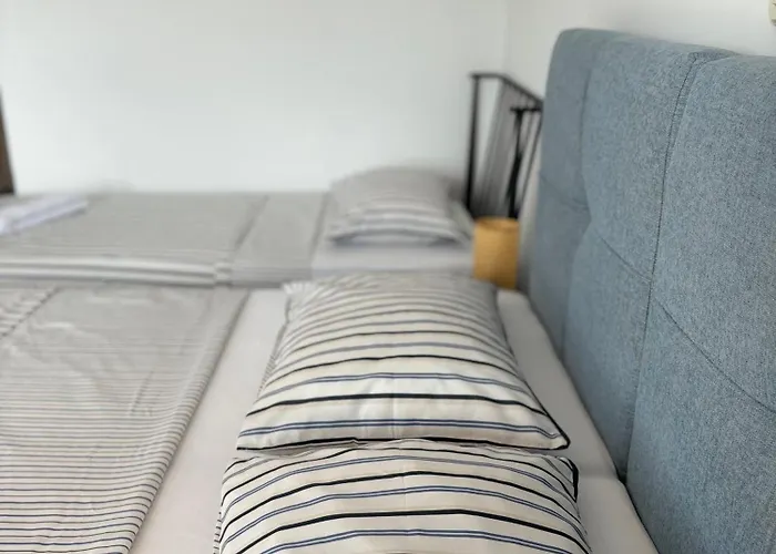 Ema ベッド・アンド・ブレックファスト 3*